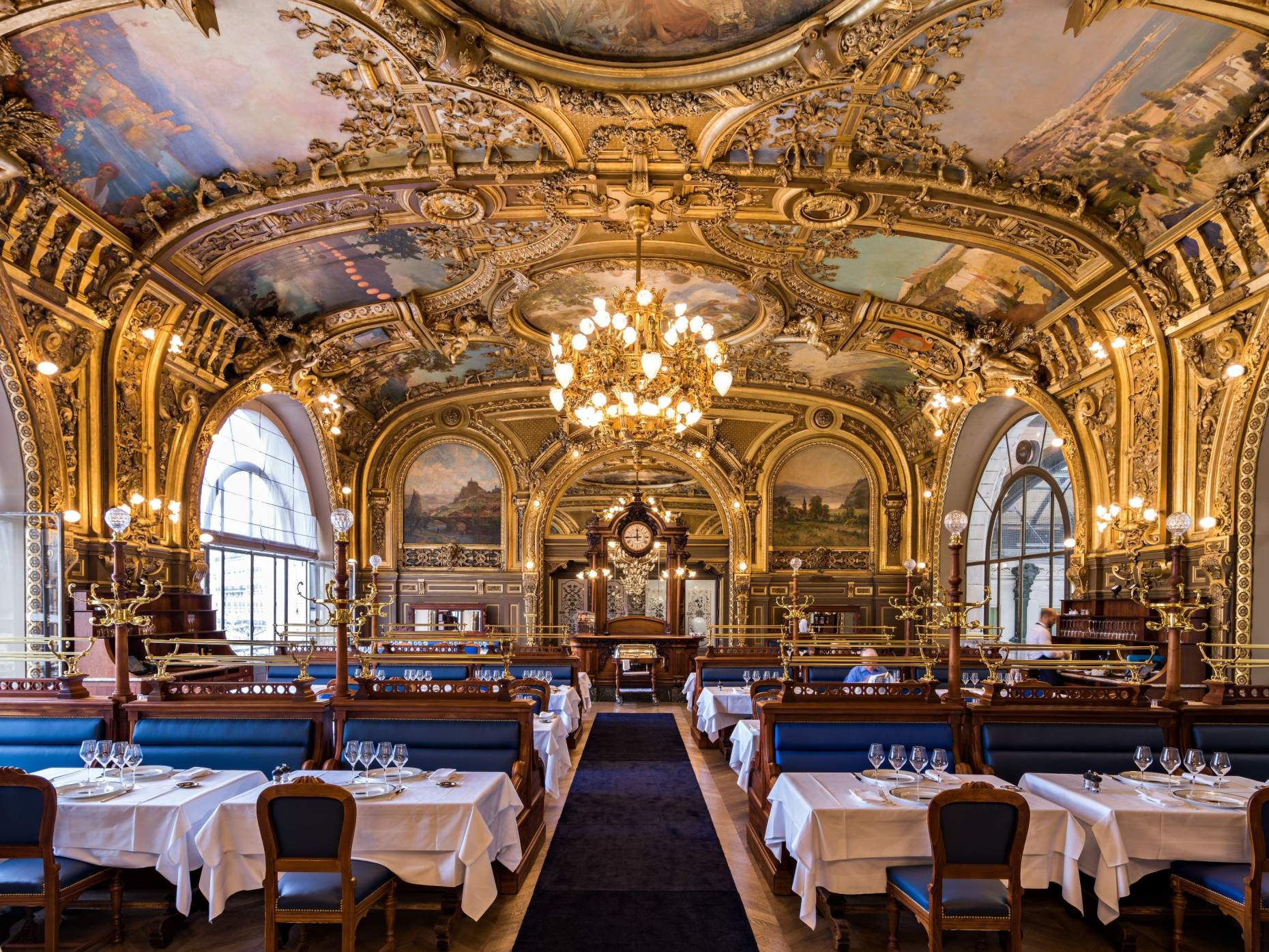 DAY 1-Copyright ©Le Train Bleu